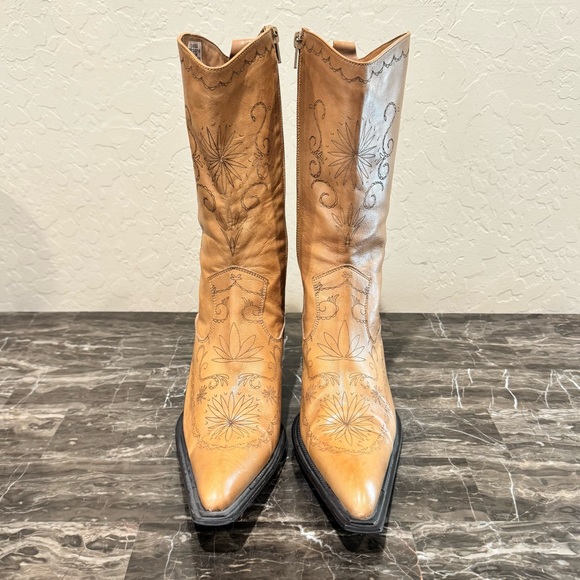 Vintage Colin Stuart Floral Embossed Leather Western Boots - Picture 6 of 15